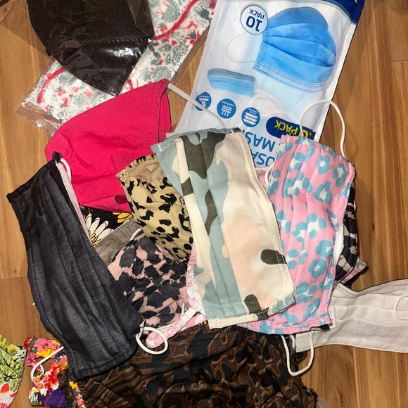 Assorted Patterned Face Masks - Picture 1 of 3